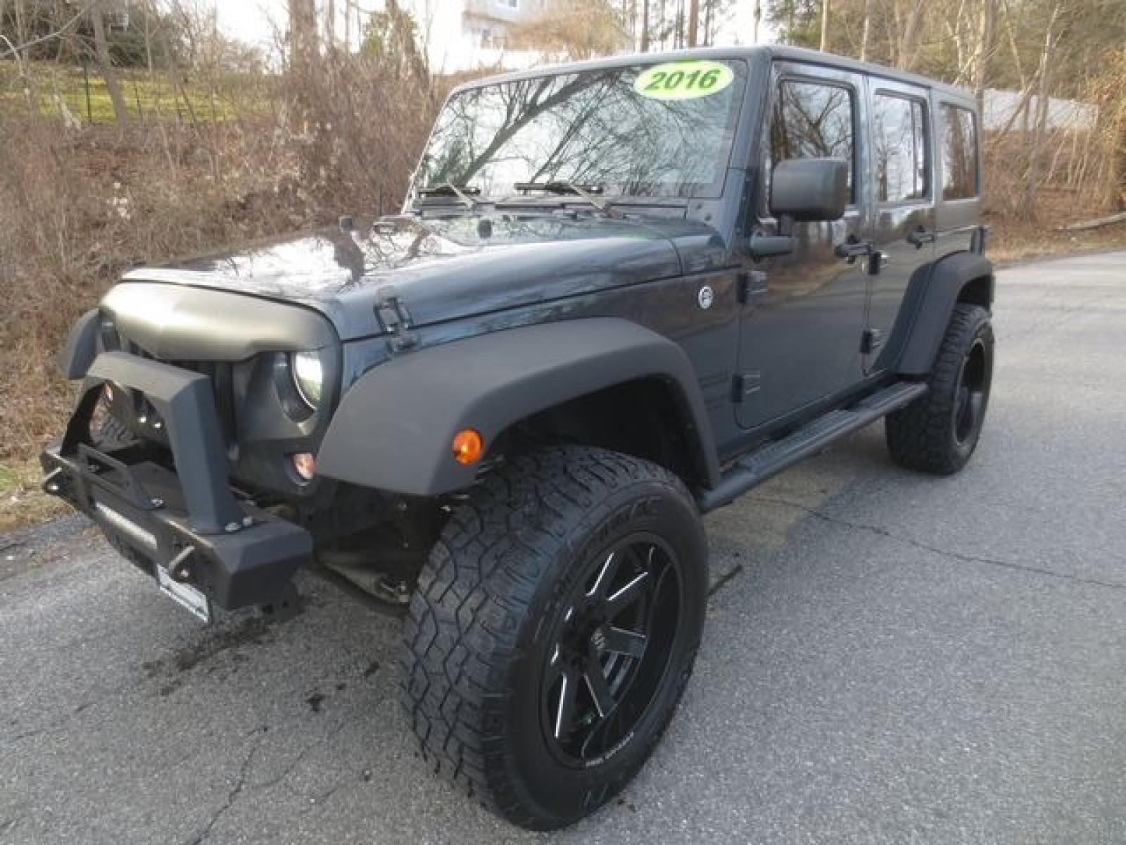 2016 Gray /Black Jeep Wrangler Unlimited Sport (1C4BJWDG6GL) with an 3.6 L v6 engine, 6 Speed Manual transmission, located at 270 US Route 6, Mahopac, NY, 10541, (845) 621-0895, 41.349022, -73.755280 - Photo #0